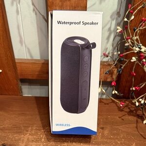 Wireless Waterproof Speaker - Black